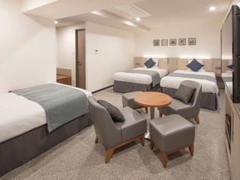 Mystays Midosuji Honmachi Hotel 3*